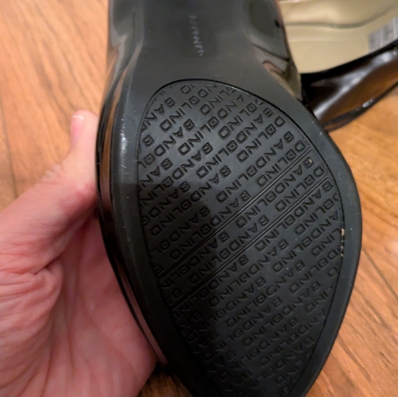 Bandalino Black Patent Leather Peep-Toe Heels - Picture 5 of 6